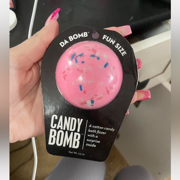 •Bath Bomb• - Picture 1 of 2